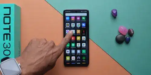 Infinix Note 30 front