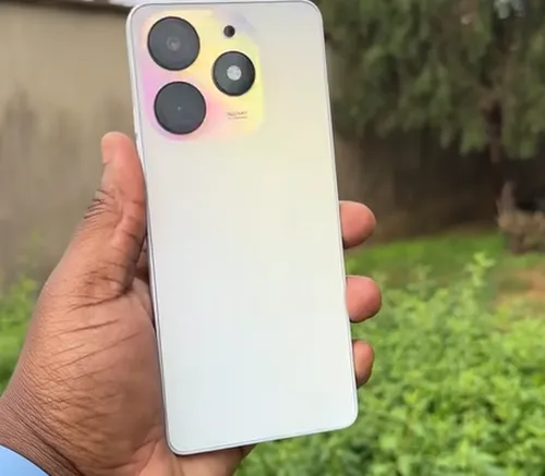 Tecno Spark 10 Pro Pearl white