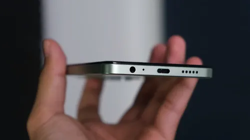 Vivo Y27s 8GB+128GB
charging Jack Type-c