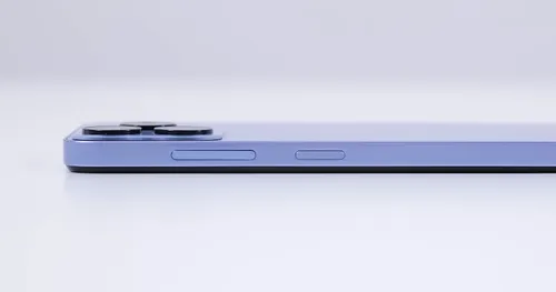 ZTE V50 Design (8GB/128GB) side edge