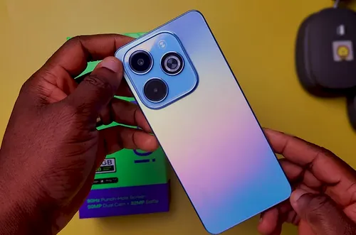 Infinix Hot 40i 4GB+128GB Back